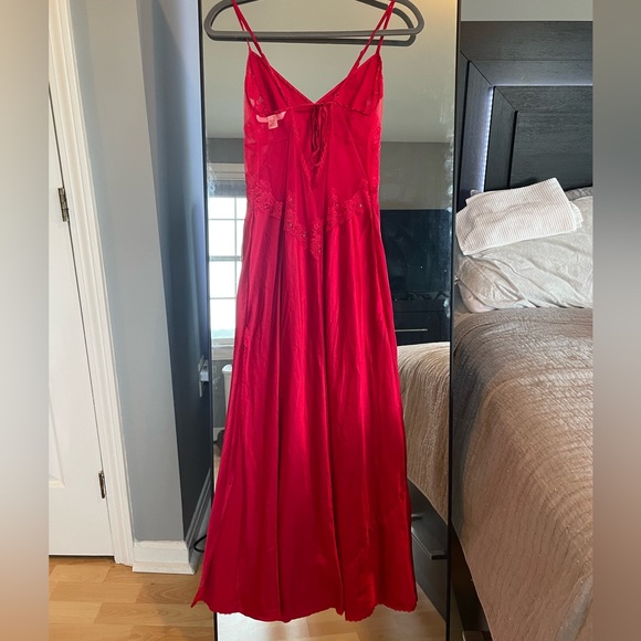 victoria’s secret ♥️ mesh & sequin maxi slip - Picture 2 of 8